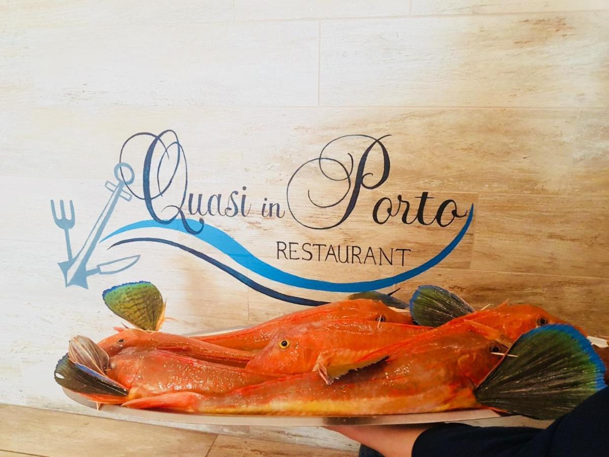 Quasi In Porto Rooms Castellabate Exterior foto